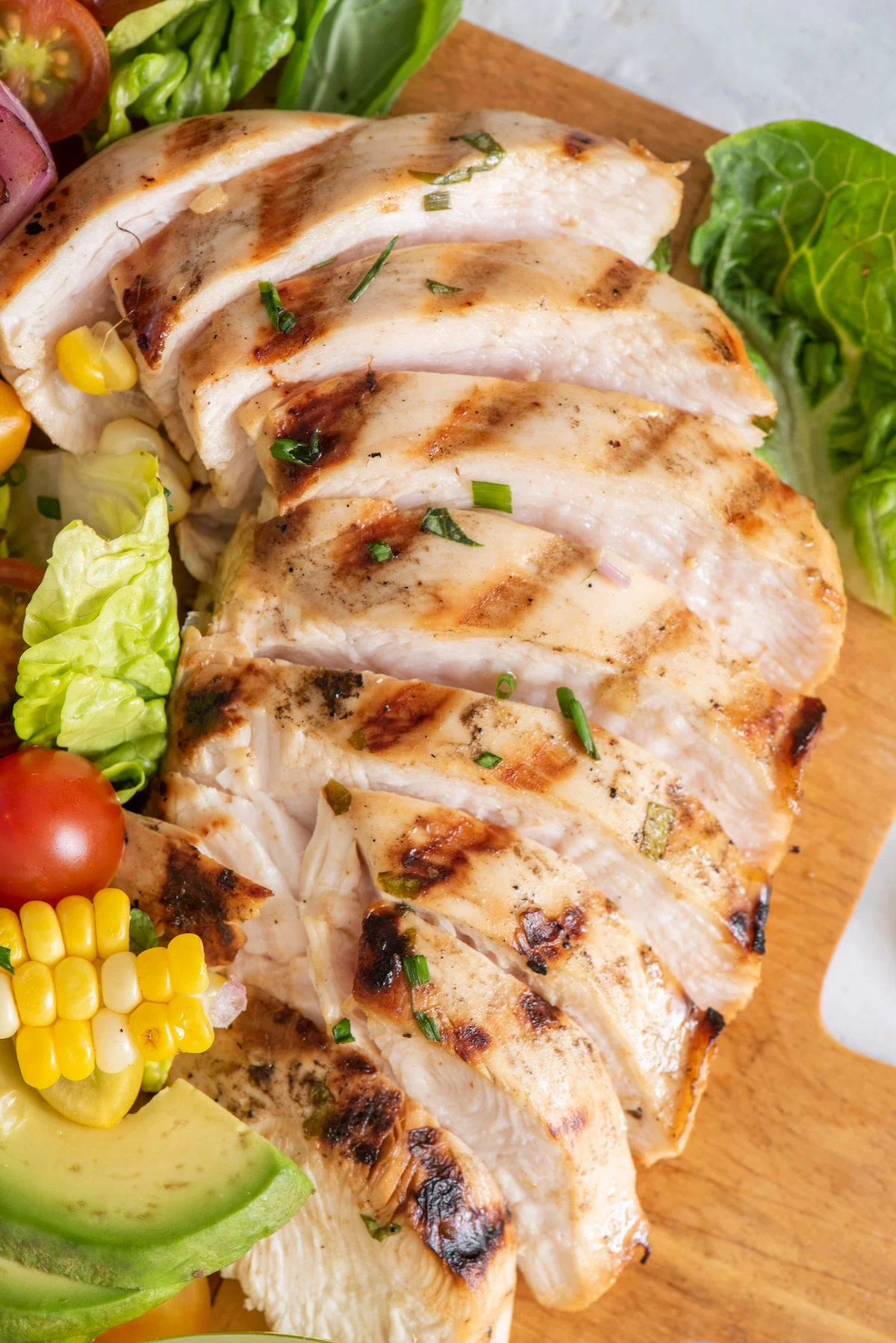 Grilled Chicken, Vegetable and Avocado Salad