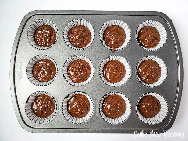 Hot Fudge Sundae Cupcakes