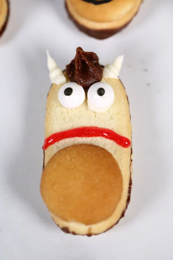 Easy Horse Cookies