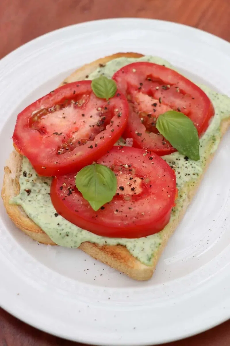 Easy Basil Mayo with Lemon