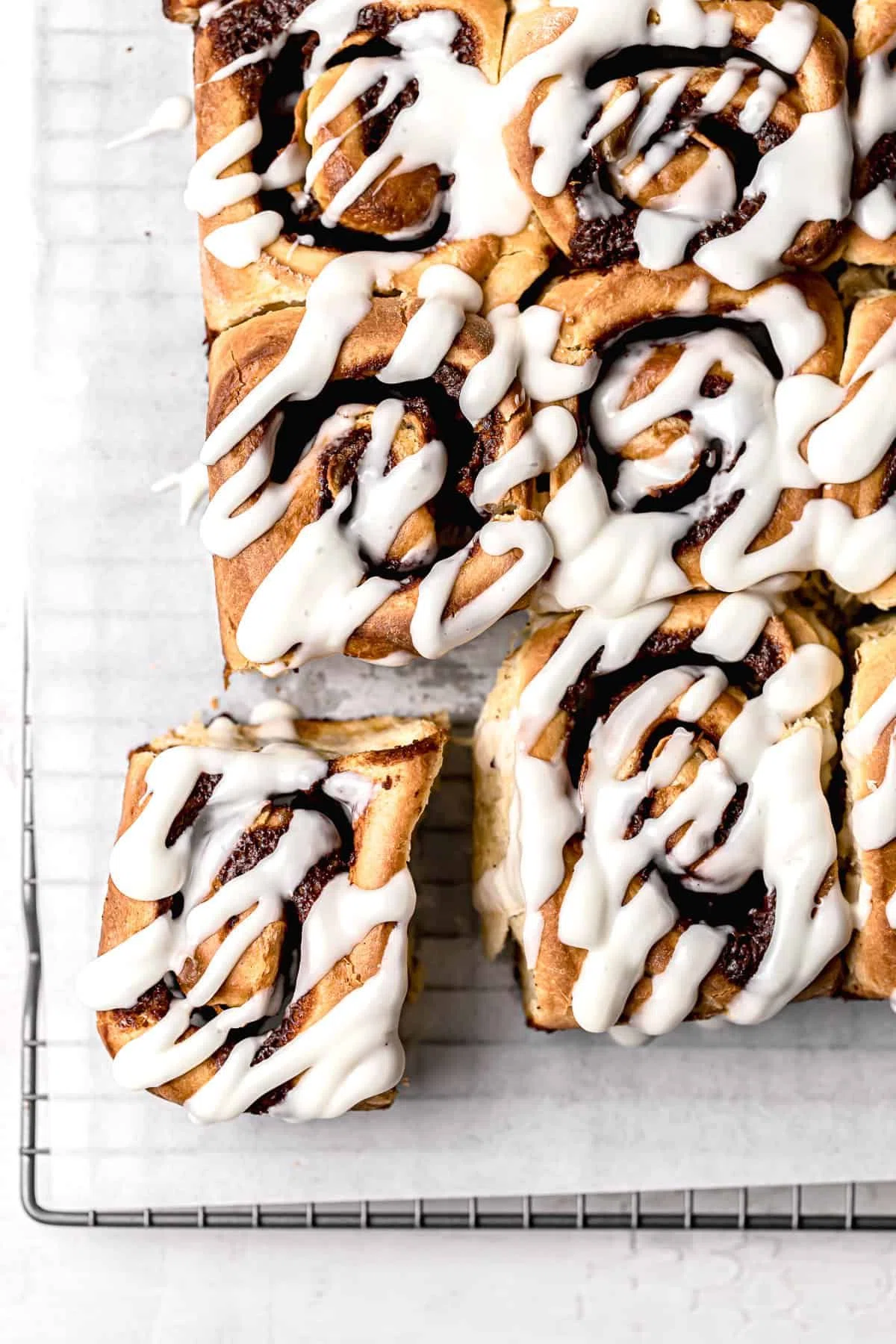 Cinnamon Rolls with Apple Pie Filling