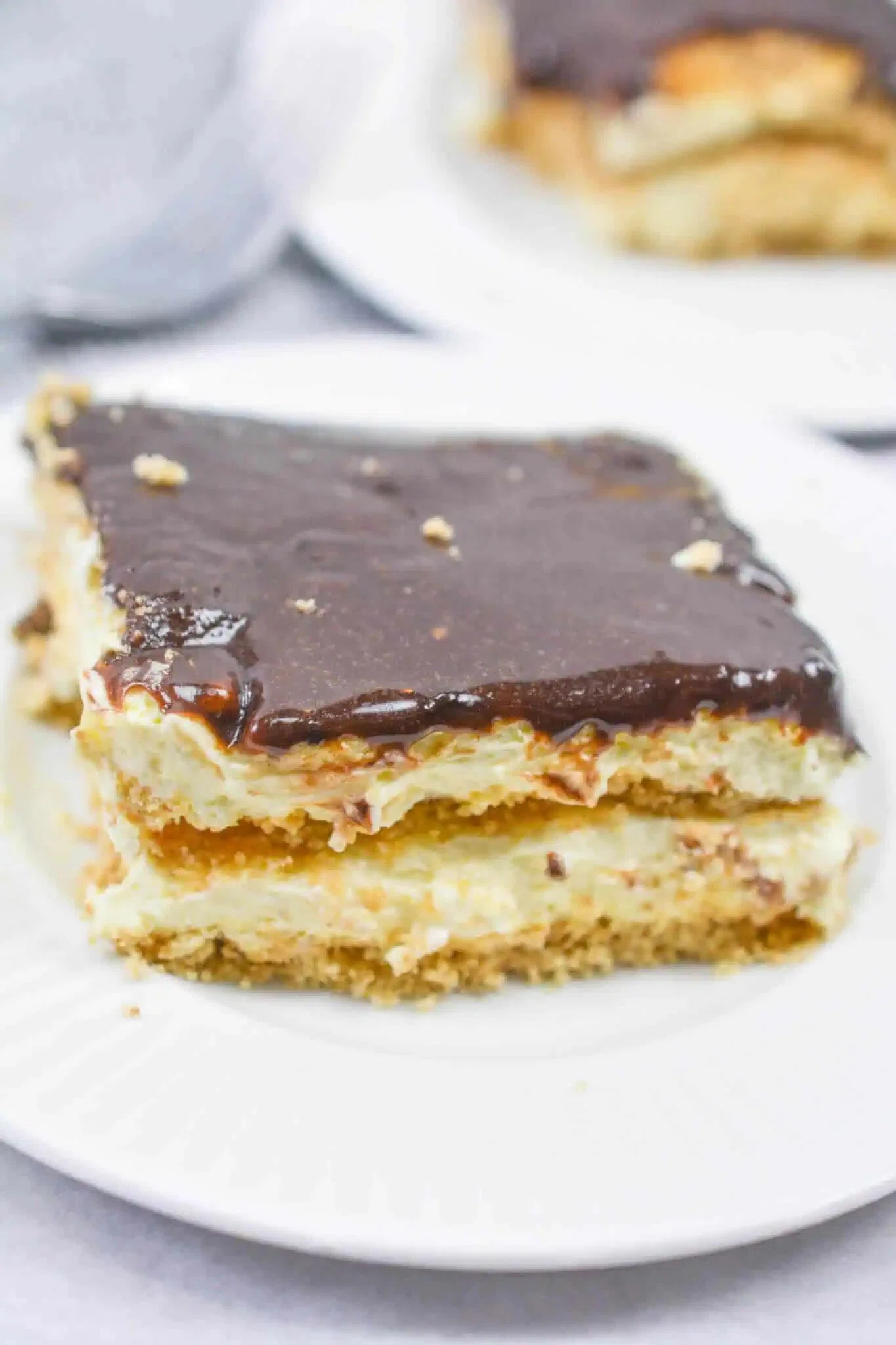 No-Bake Chocolate Eclair Cake