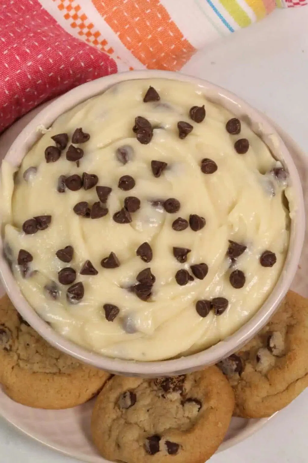 5-Minute Chocolate Chip Dip