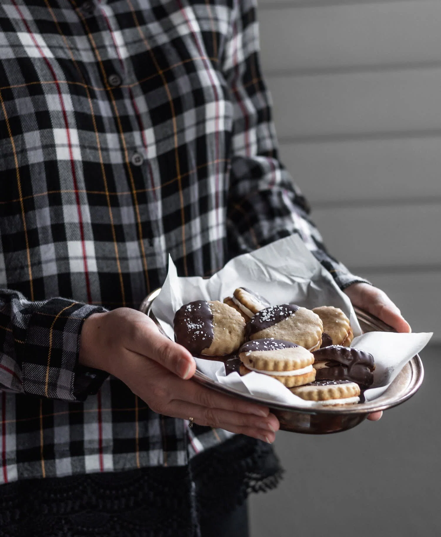 S’Mores Sandwich Cookies With Salted Caramel
