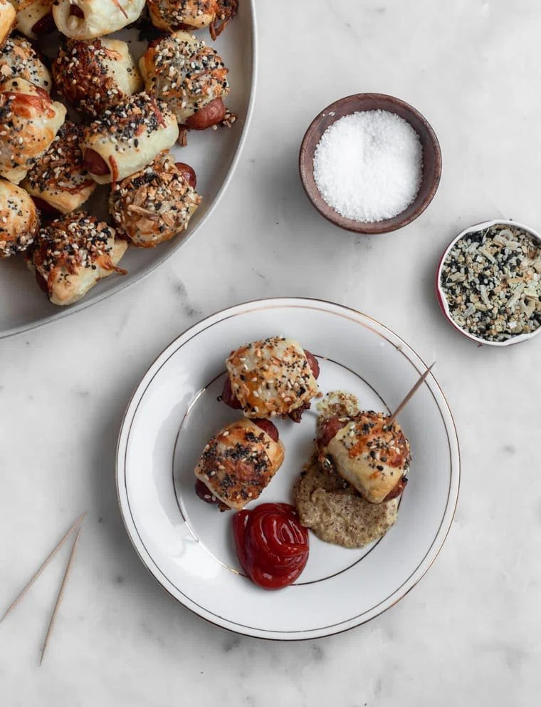 Pigs In A Blanket With Everything Seasoning & Parmesan