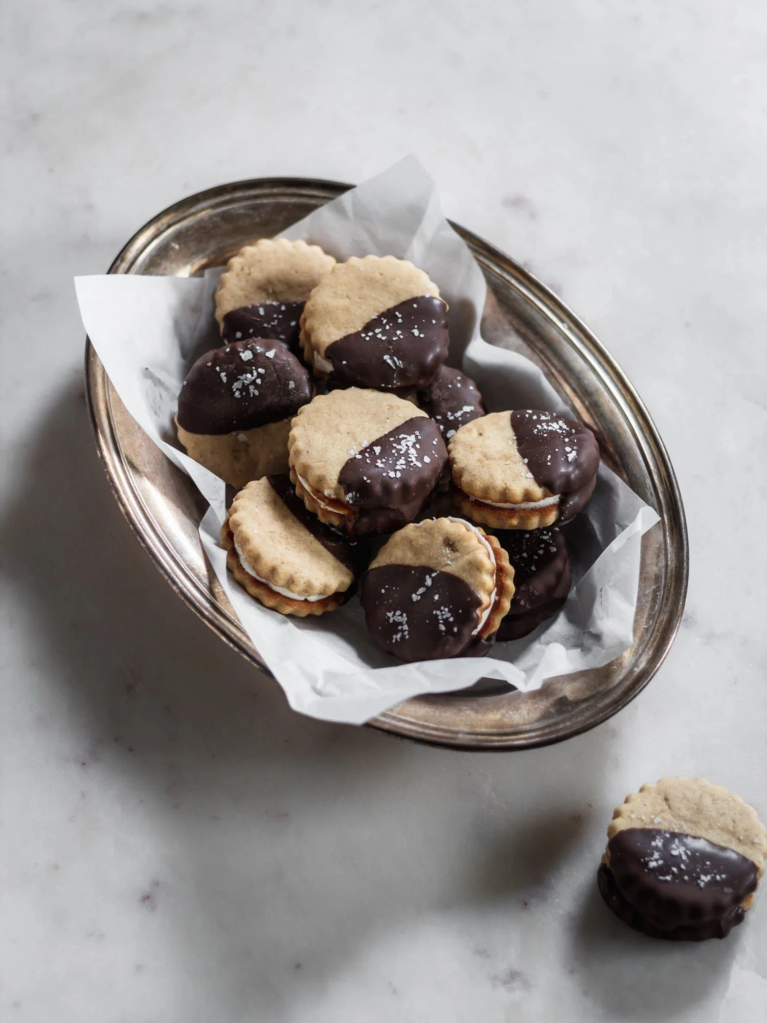 S’Mores Sandwich Cookies With Salted Caramel