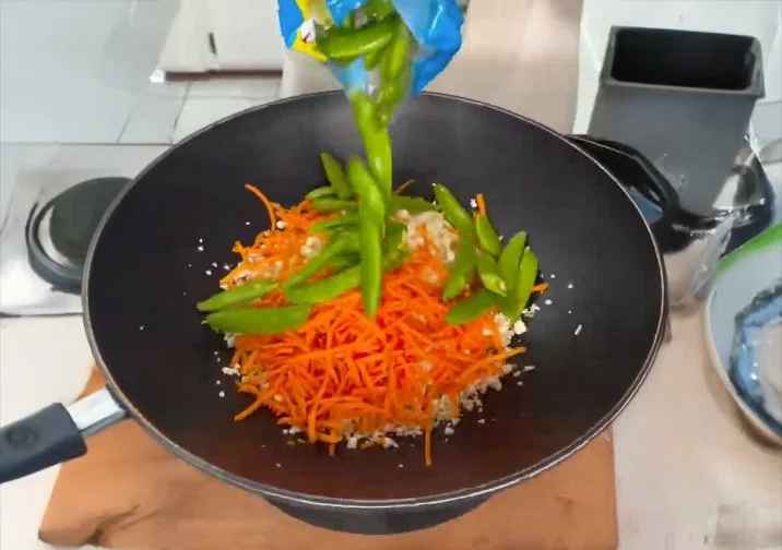 High Protein Low Calorie Teriyaki Salmon and Veggie Stir-Fry