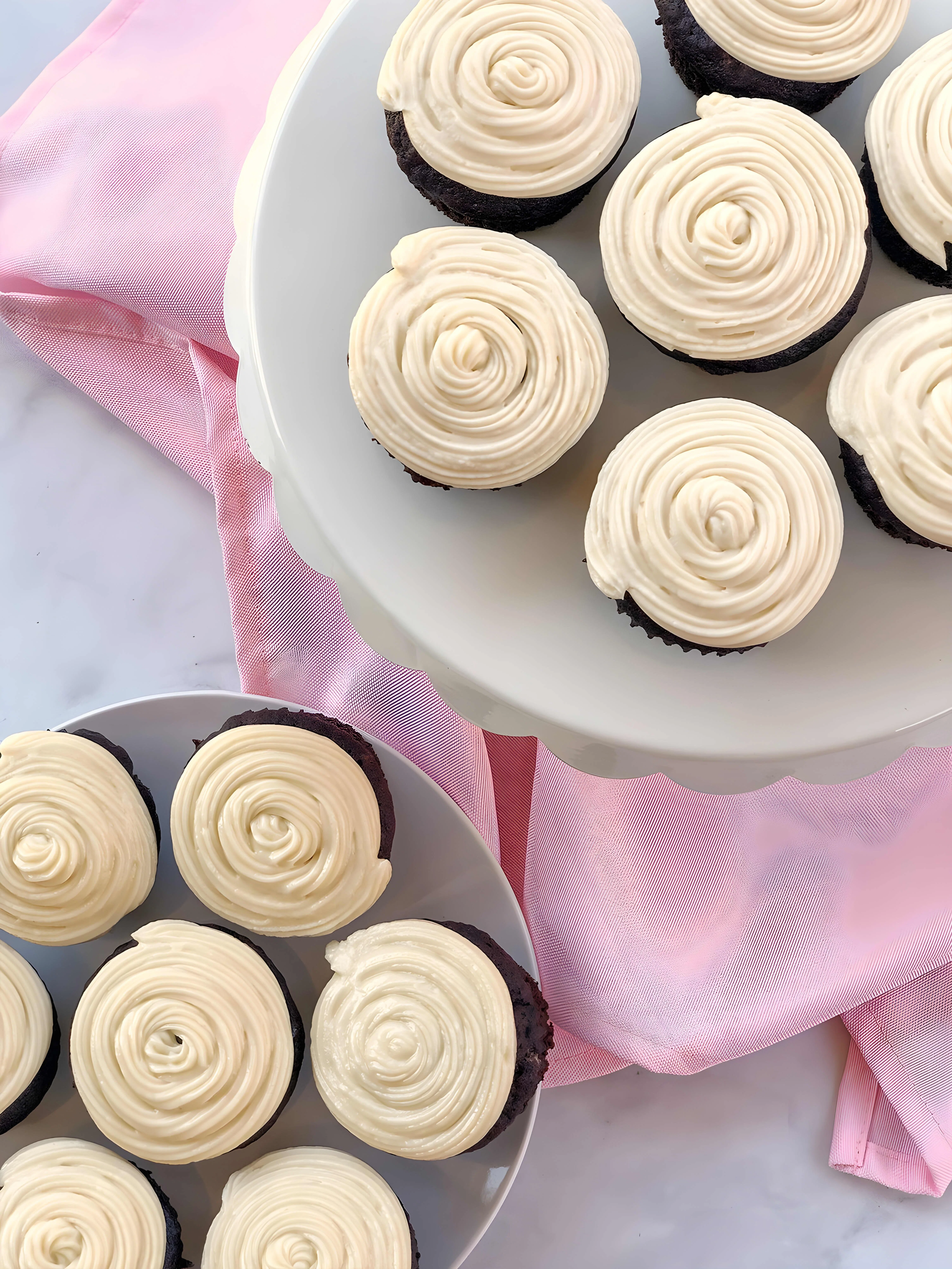 Easy Vegan Chocolate Cupcakes