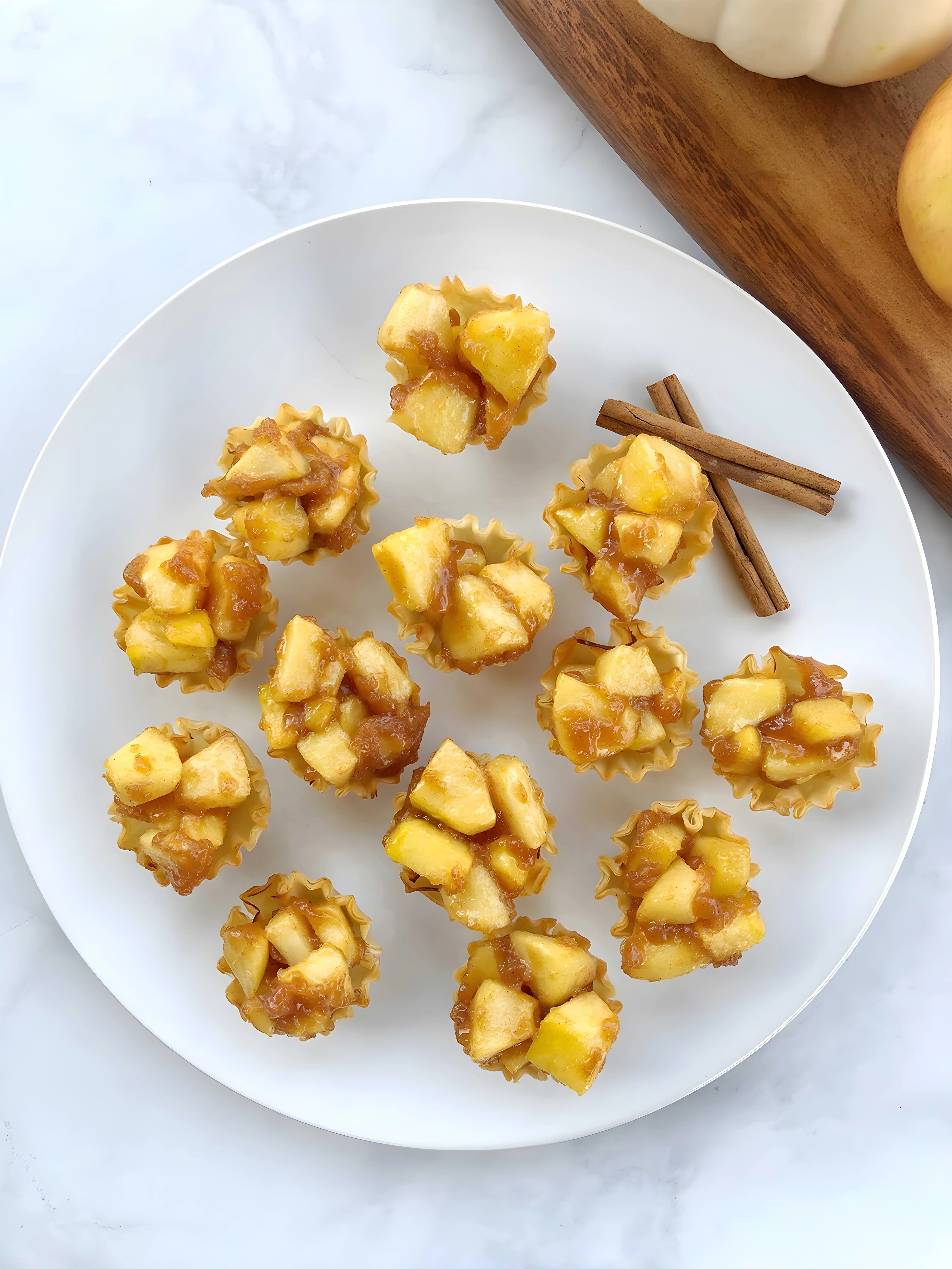 Mini Apple Pie Tarts