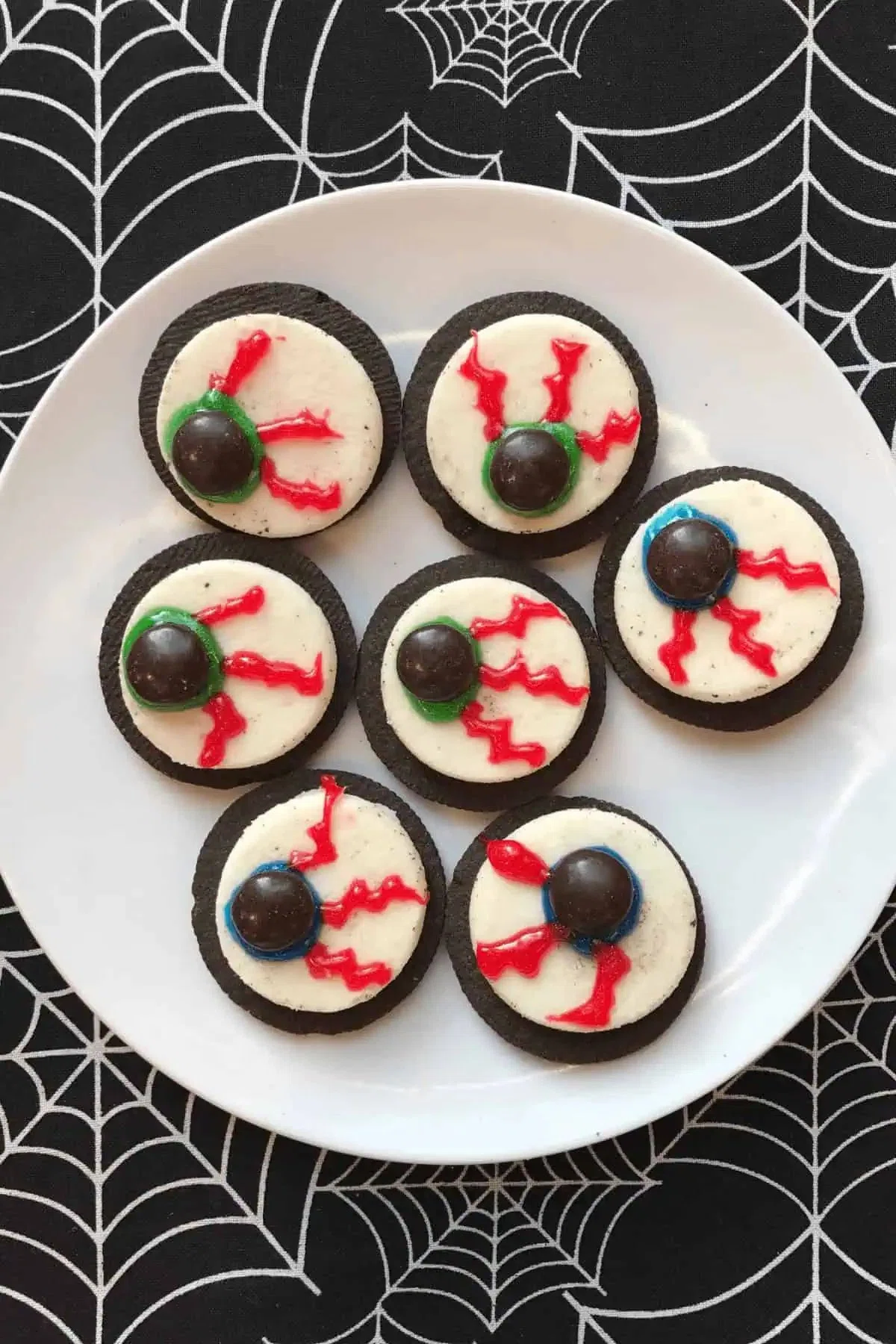 Monster Eyeball Cookies
