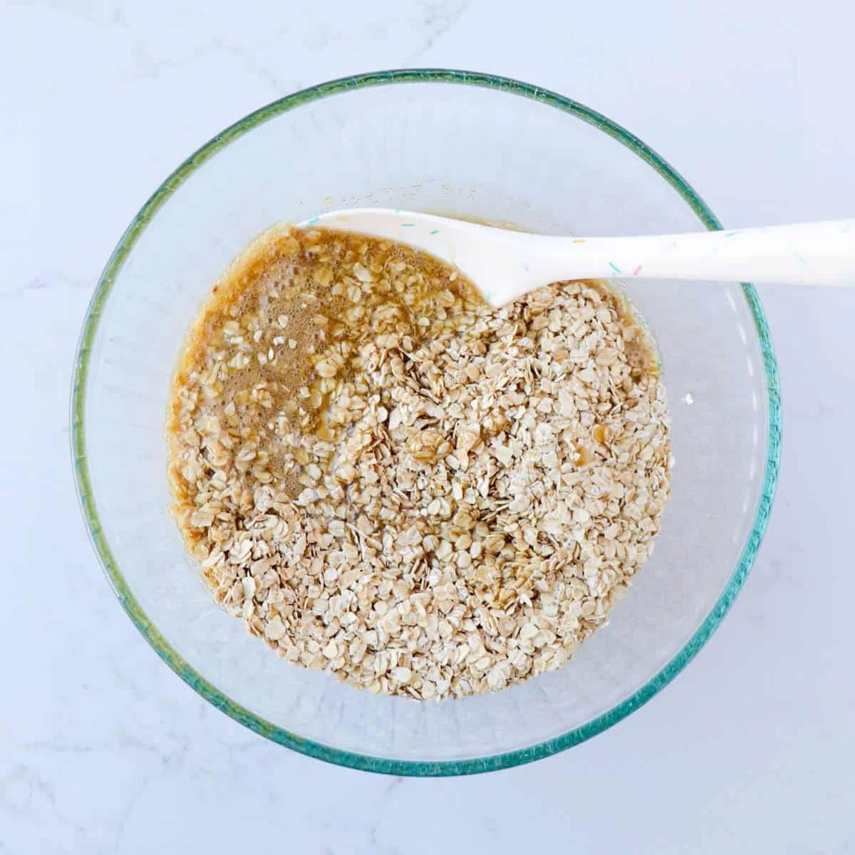 Copycat Starbucks Oat Bars (no-bake)