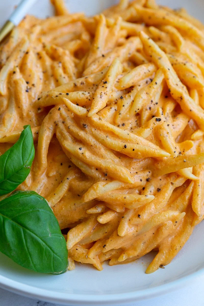 Roasted Red Pepper Tofu Pasta
