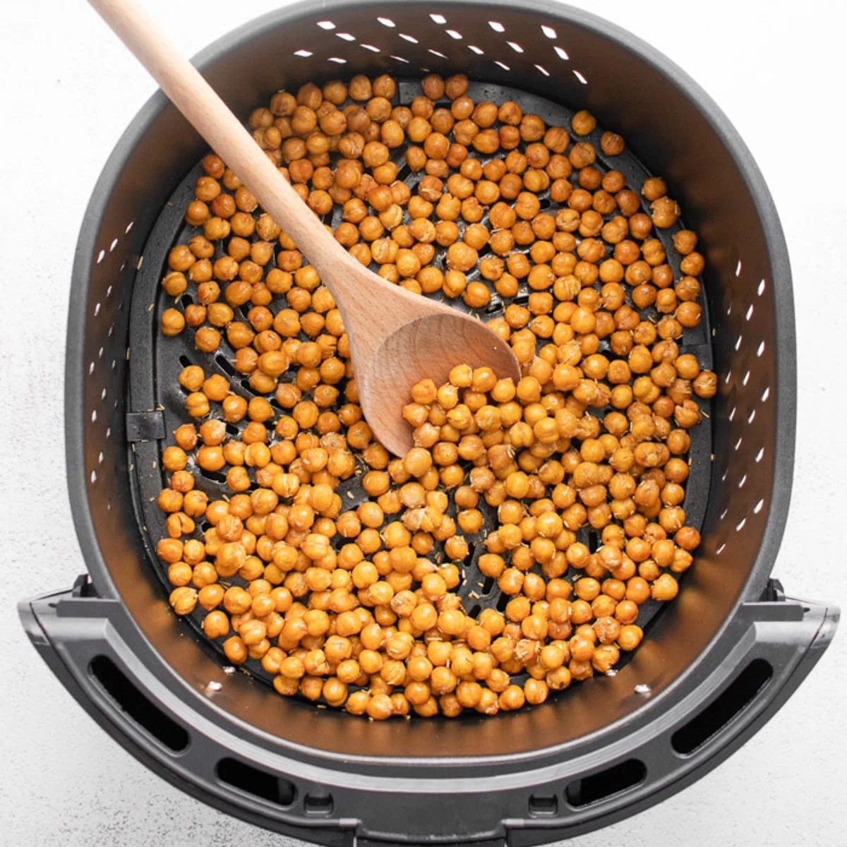 Crispy Air Fryer Chickpeas