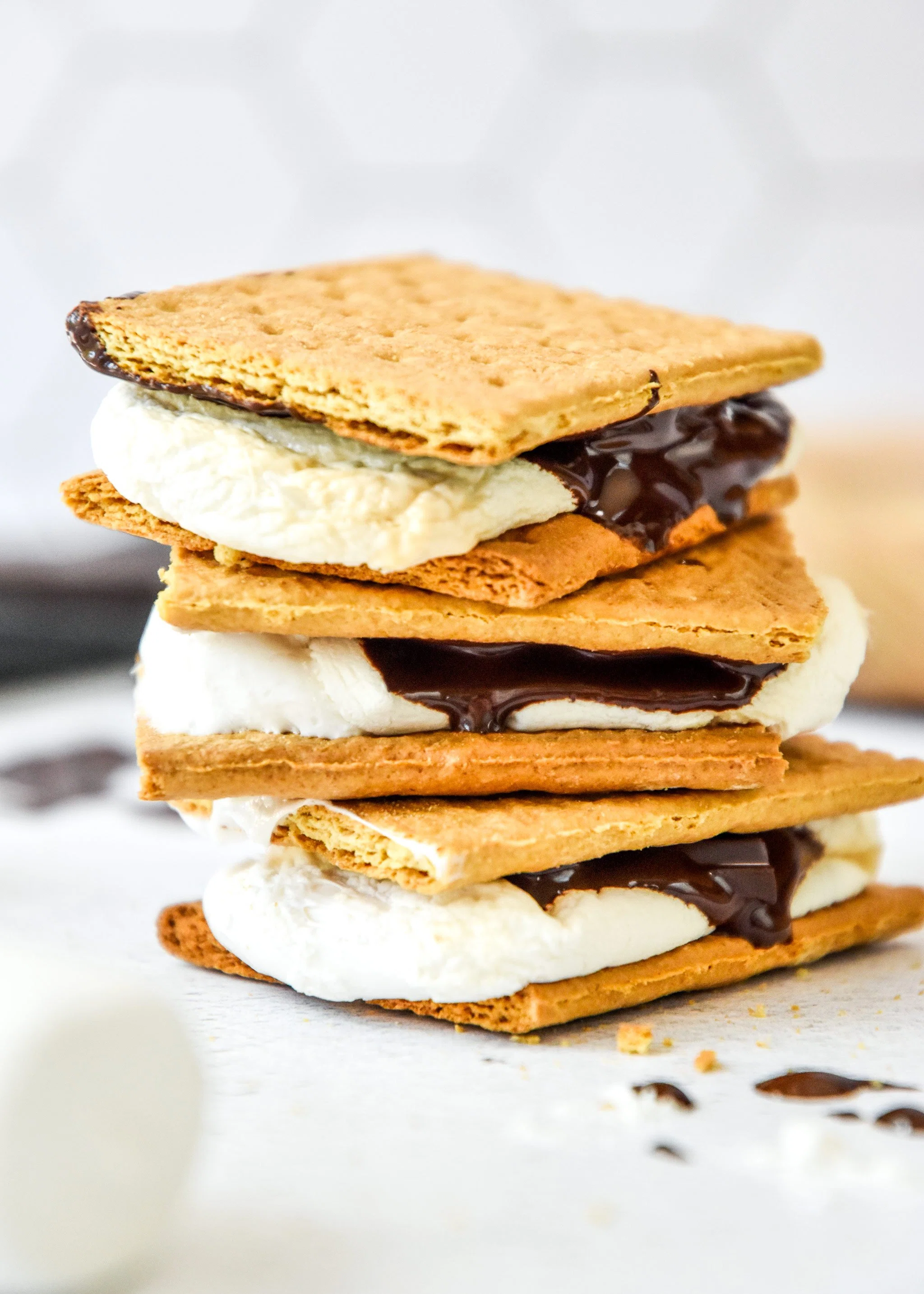 5-Minute Air Fryer S’mores