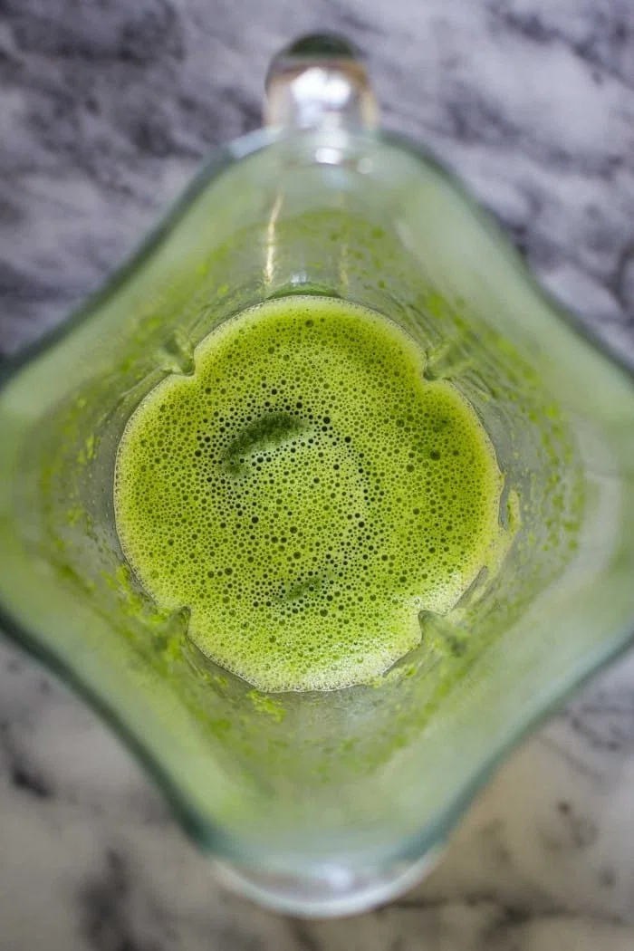 Strawberry Banana Green Smoothie