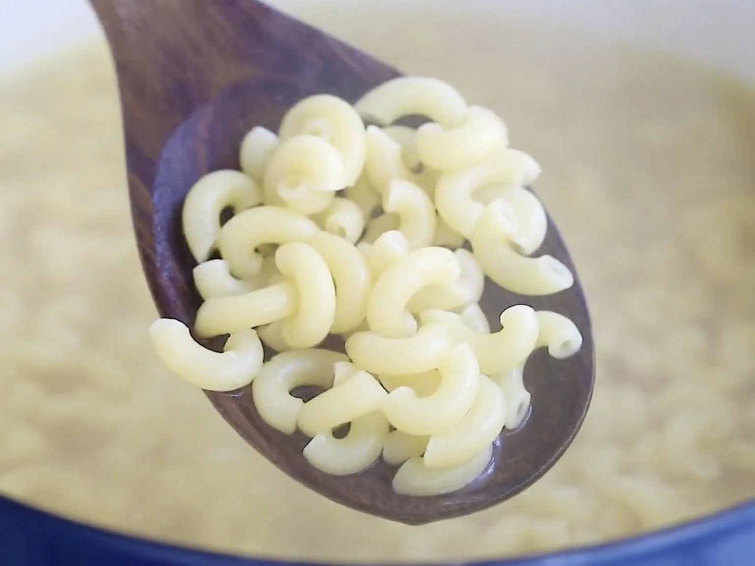 Easy Vegan Macaroni Salad