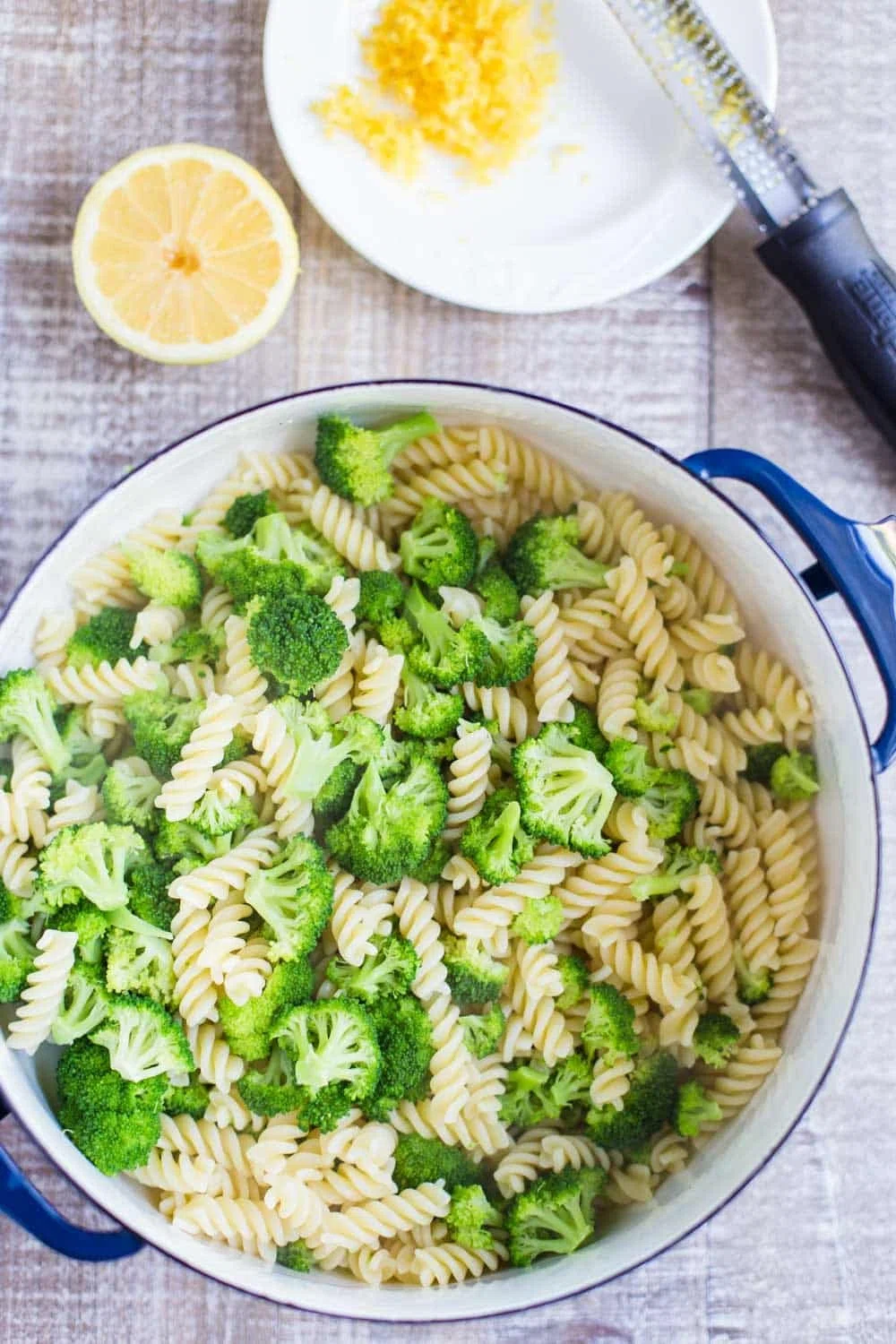 Vegan Lemon Broccoli Pasta Salad