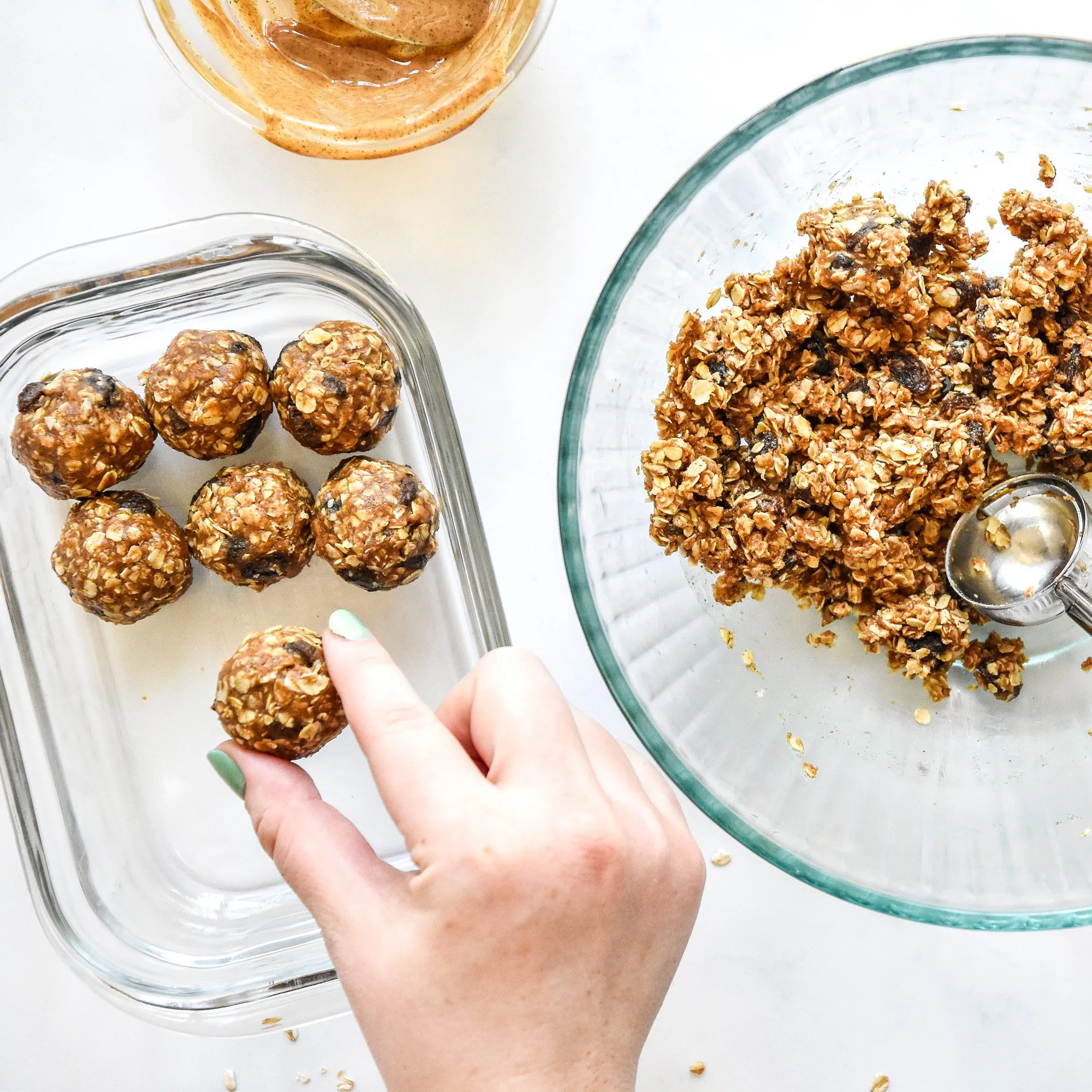 No-Bake Oatmeal Raisin Cookie Balls