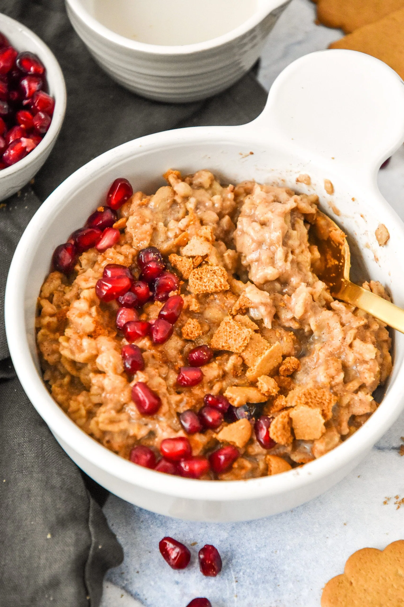 Instant Pot Gingerbread Oatmeal