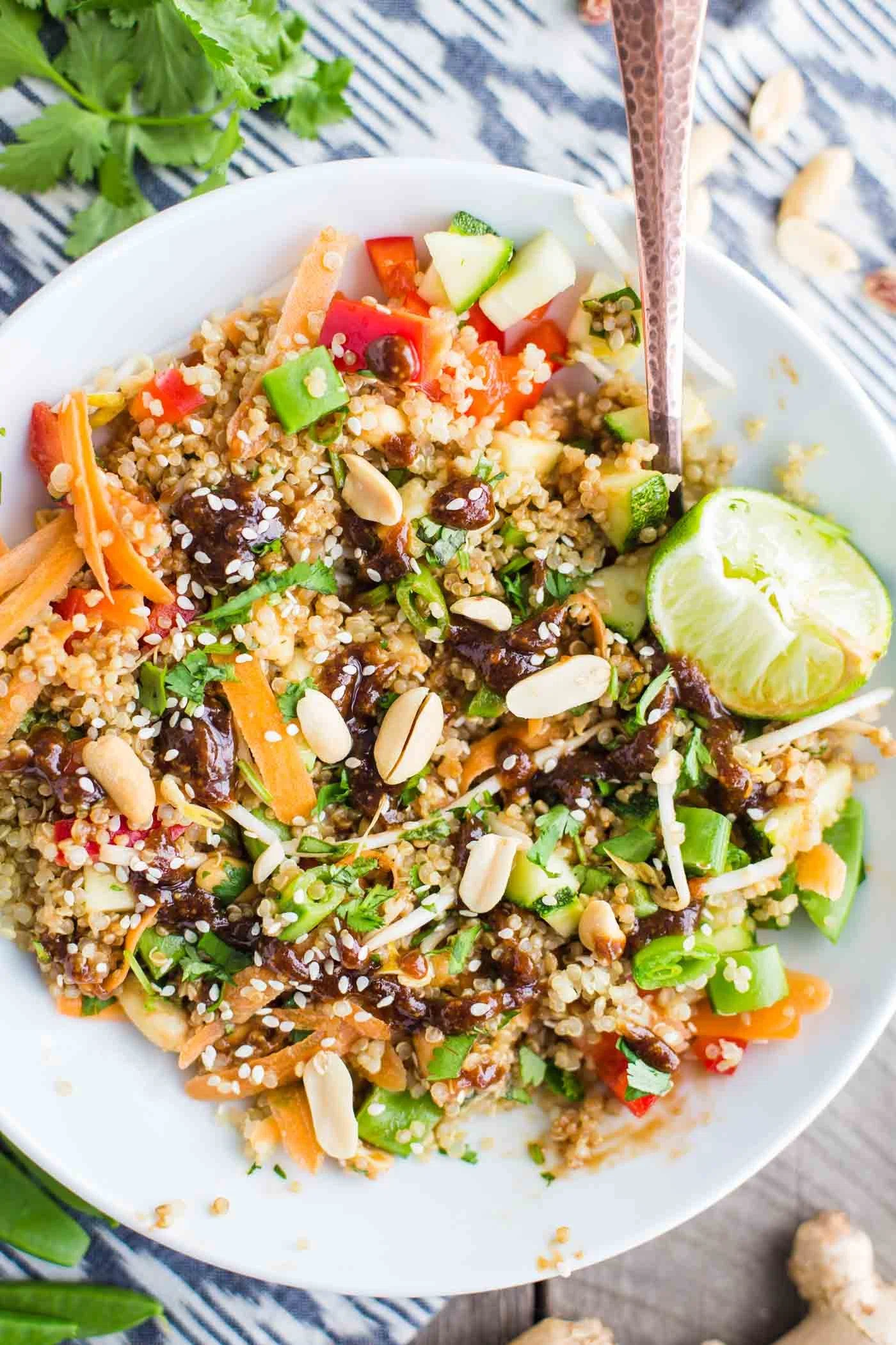Peanut Sauce Quinoa Bowl