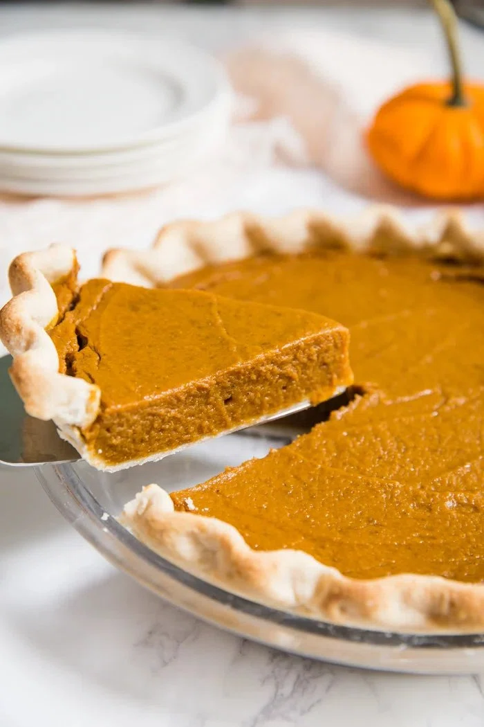 The BEST Vegan Pumpkin Pie