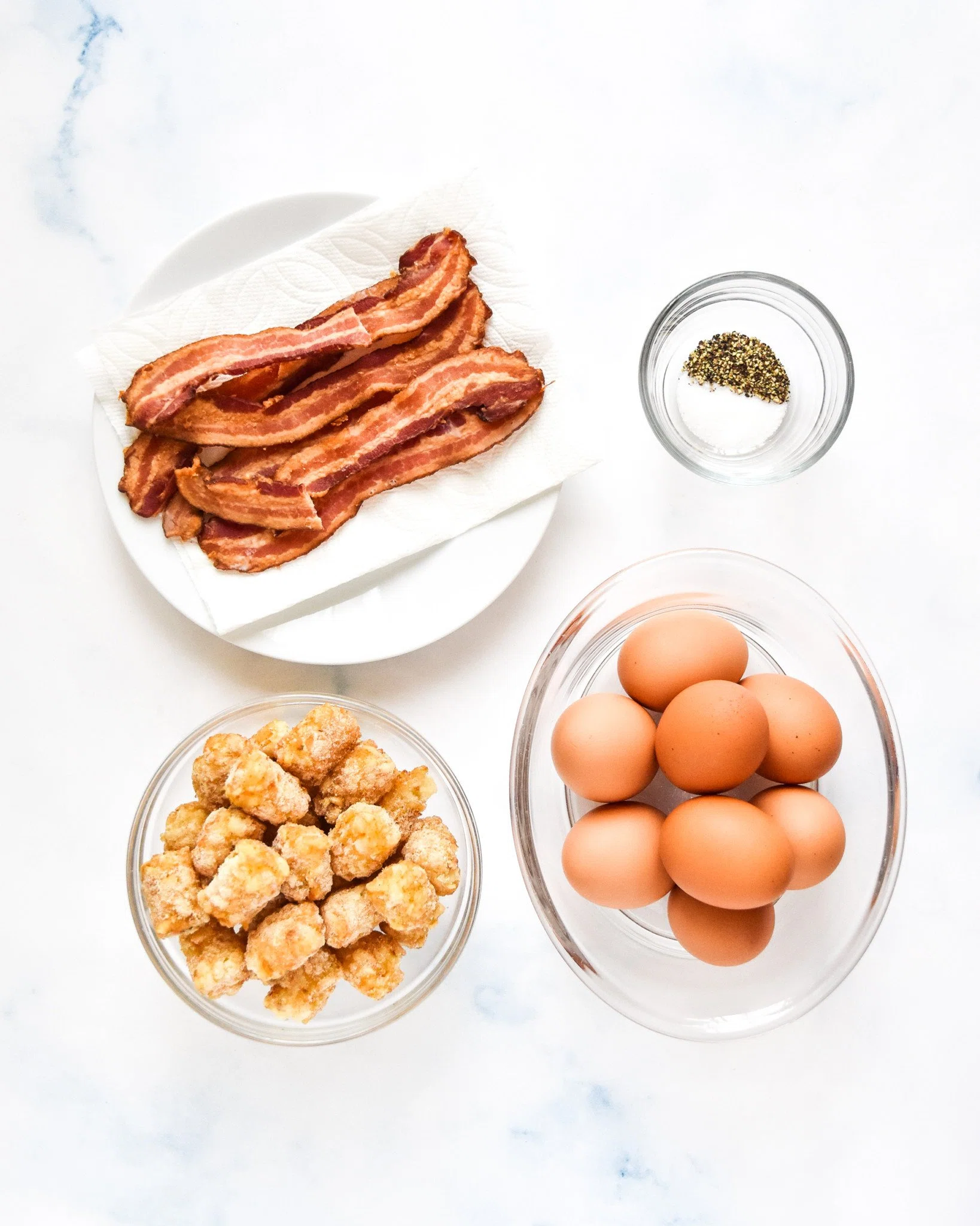 Tater Tot Crust Baked Egg Cups