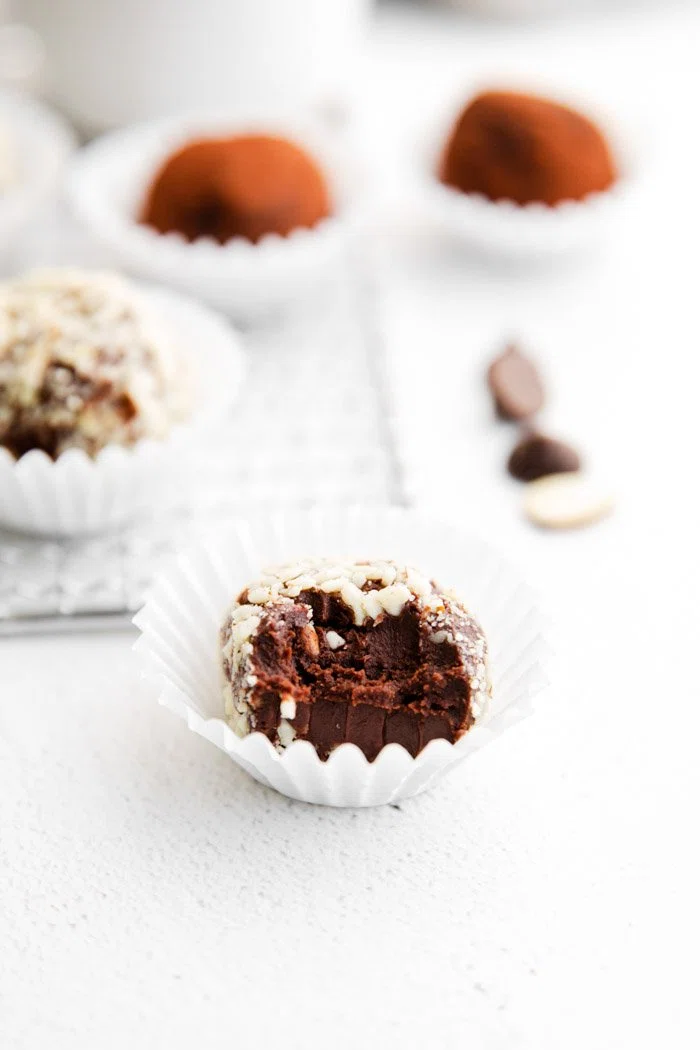 Amaretto Chocolate Truffles