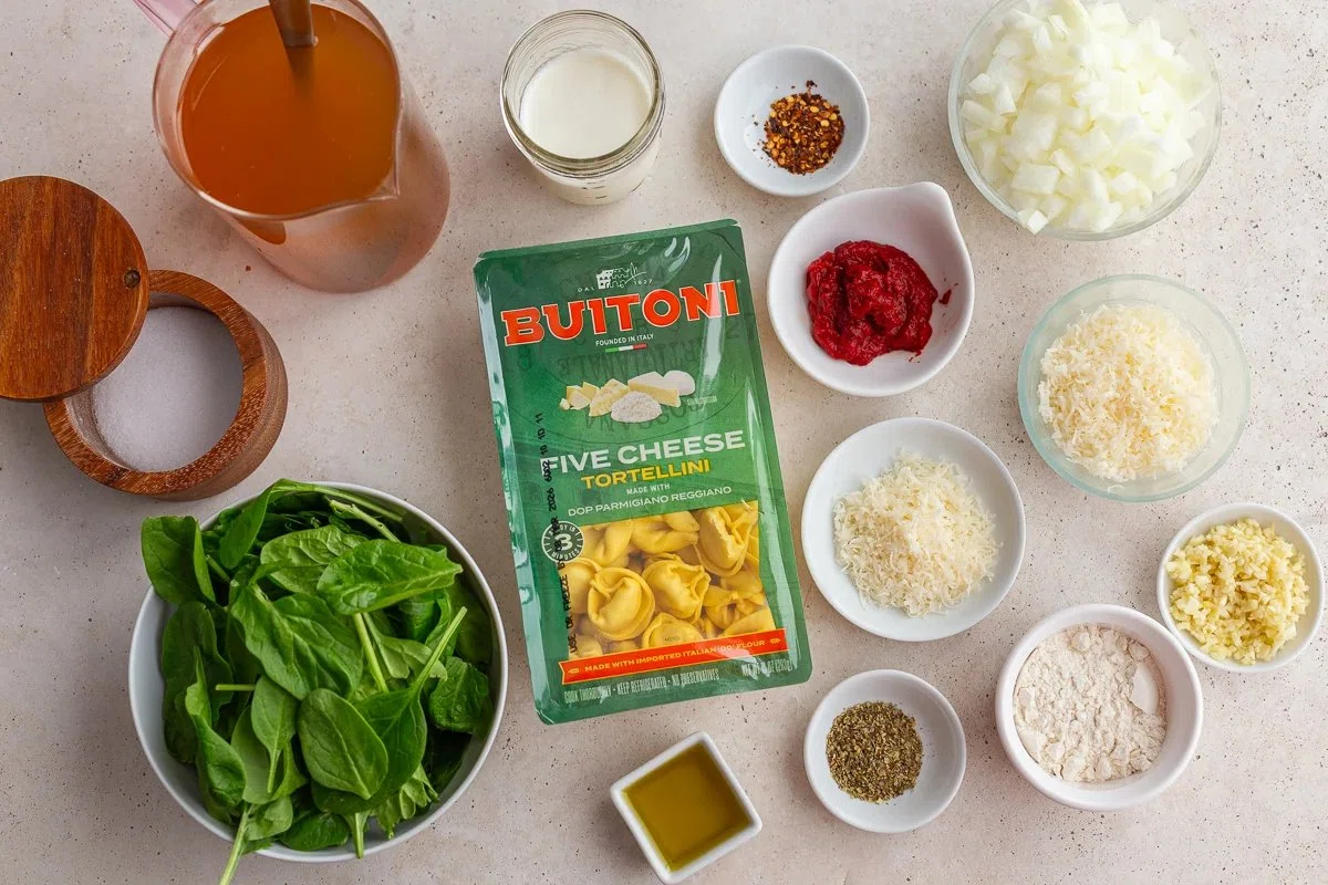 Easy Creamy Tortellini Soup