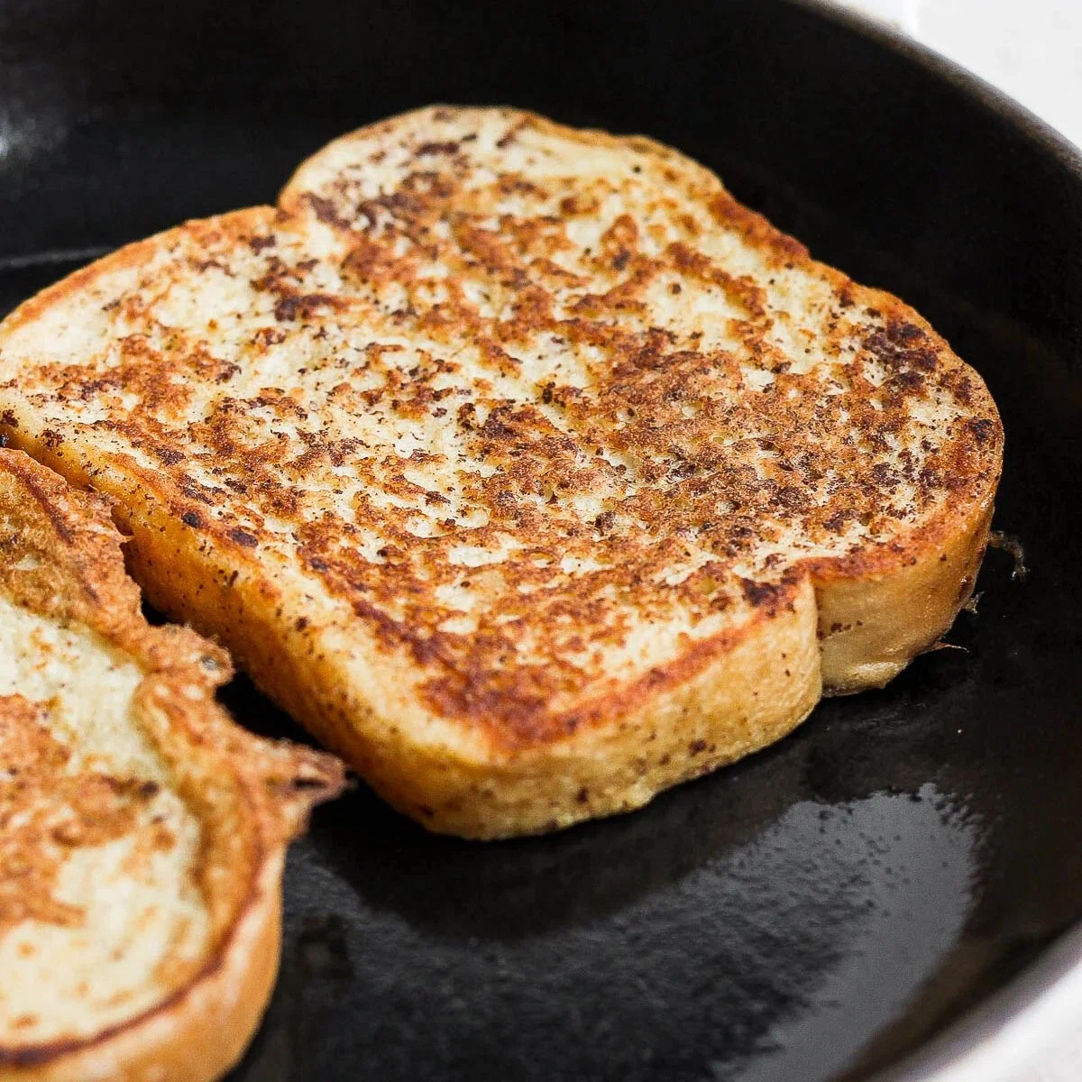 Cinnamon French Toast (Easy & Ready in 15 Minutes!)
