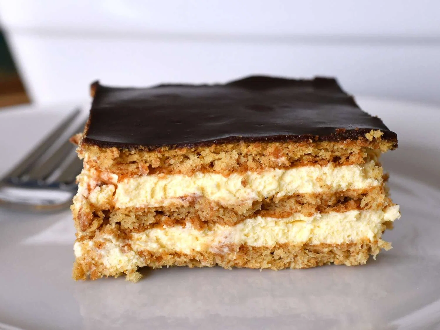 Chocolate Éclair Cake