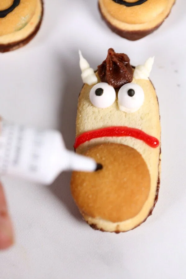 Easy Horse Cookies