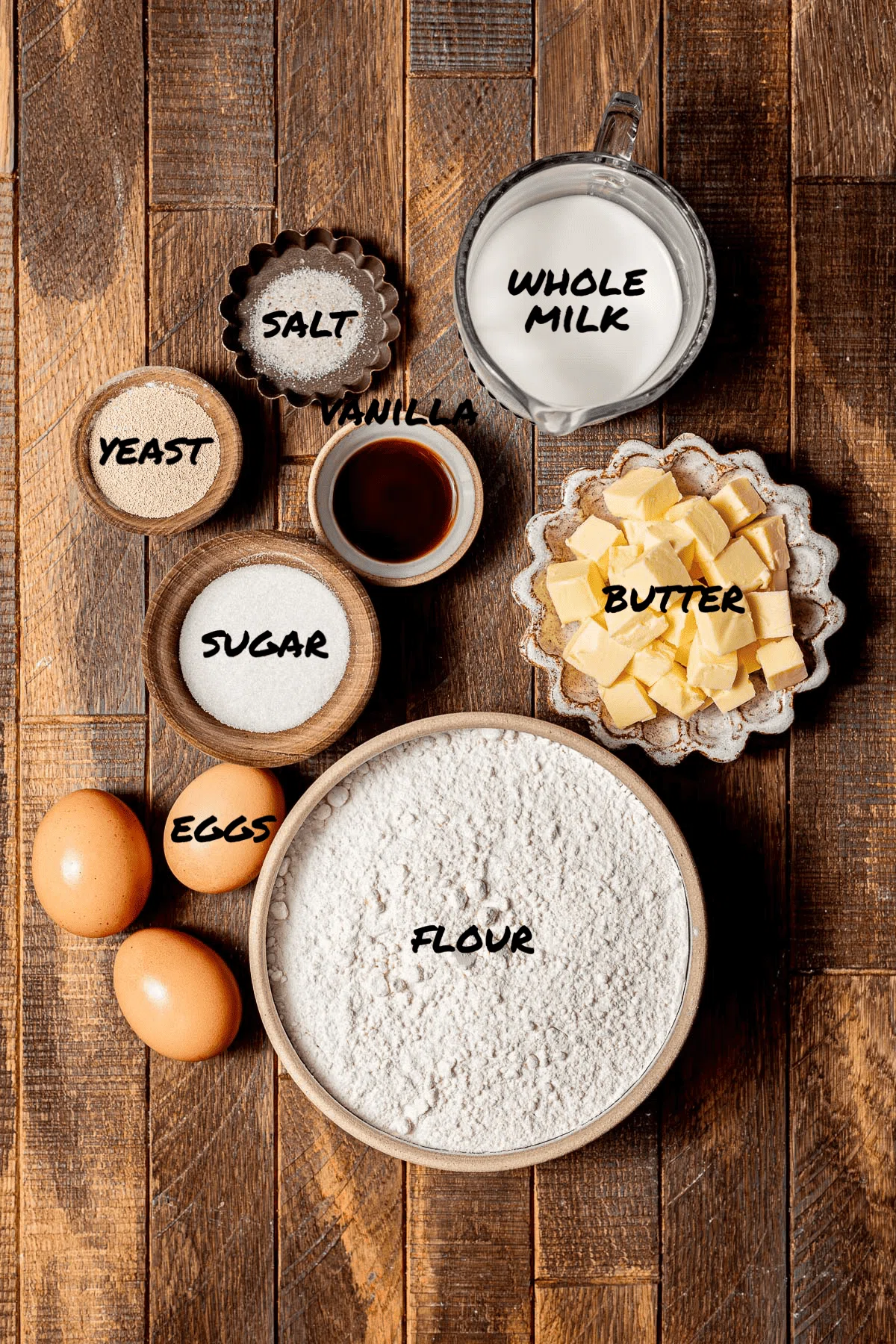 Mini Cinnamon Rolls with Heavy Cream