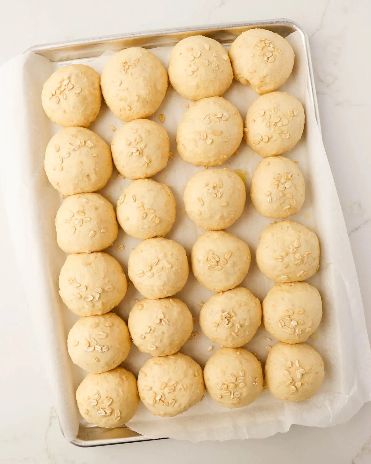Oatmeal Dinner Rolls