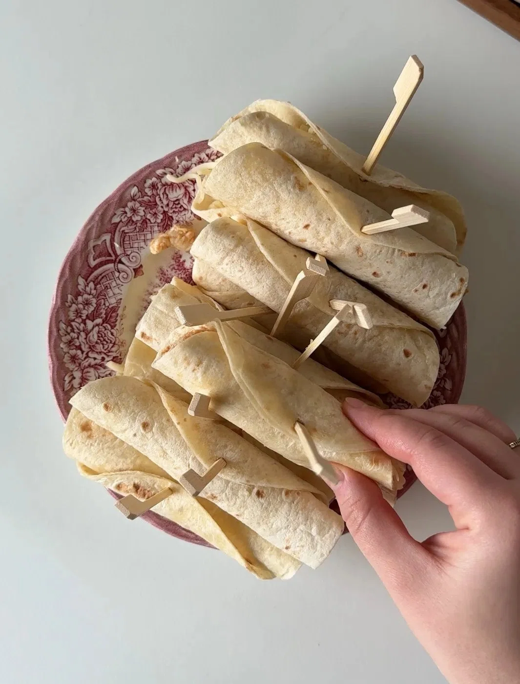 Crispy Cheesy Chicken Taquitos
