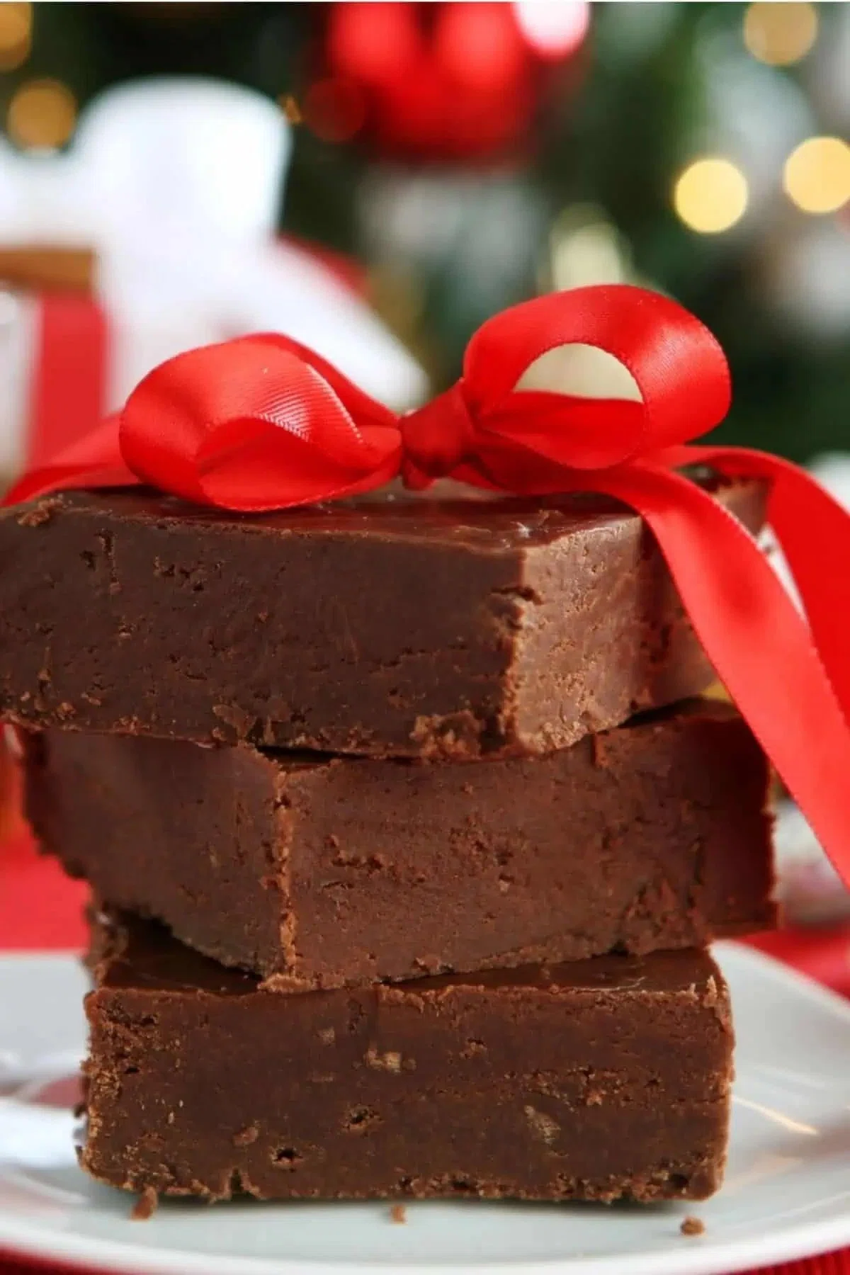 Easy Microwave Fudge (2 ingredients)