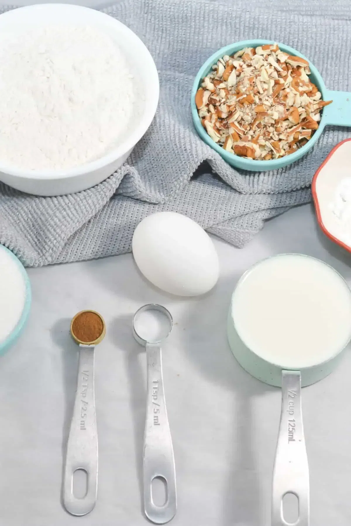 Cinnamon Muffins with Pecans