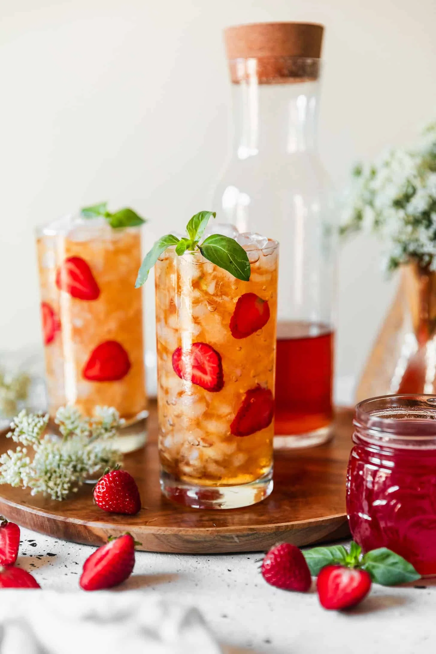Refreshing Strawberry Iced Tea