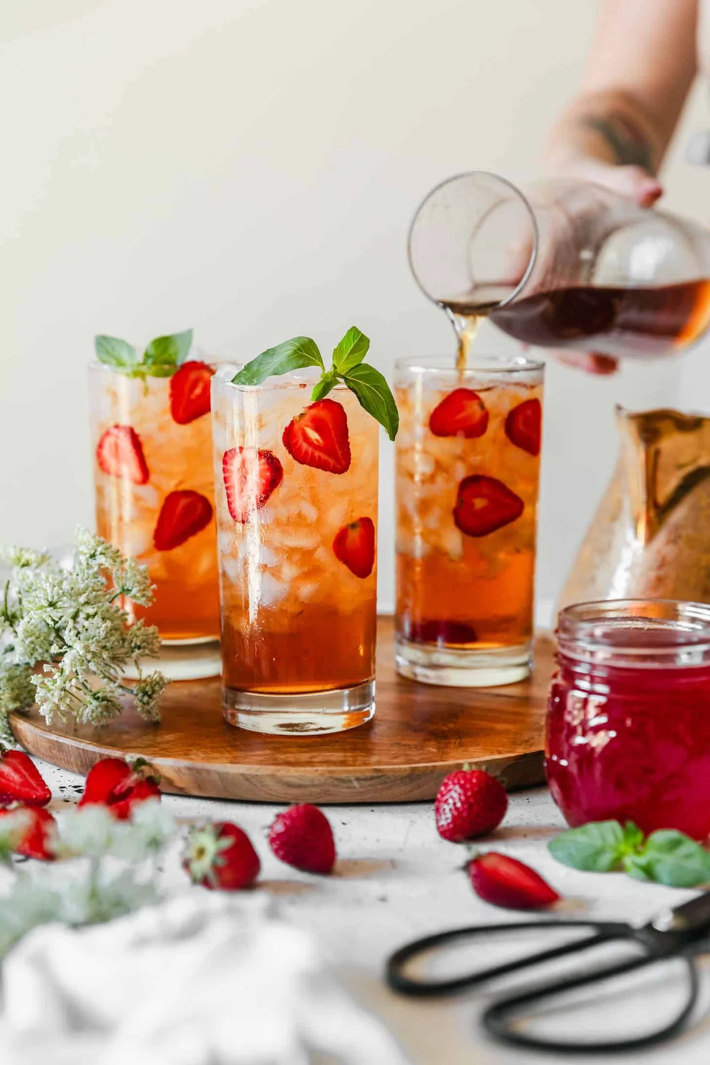 Refreshing Strawberry Iced Tea