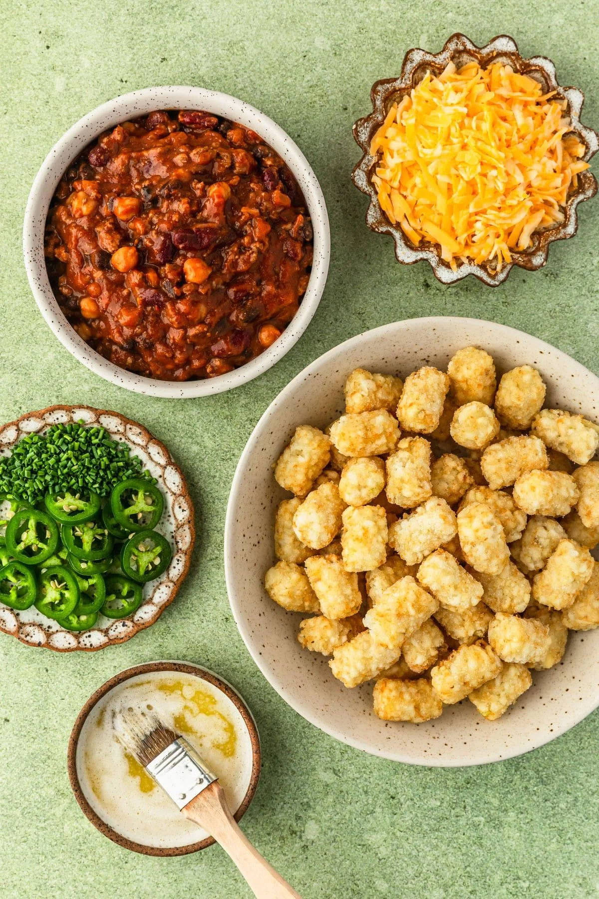 Crispy Tater Tot Chili Cheese Bites