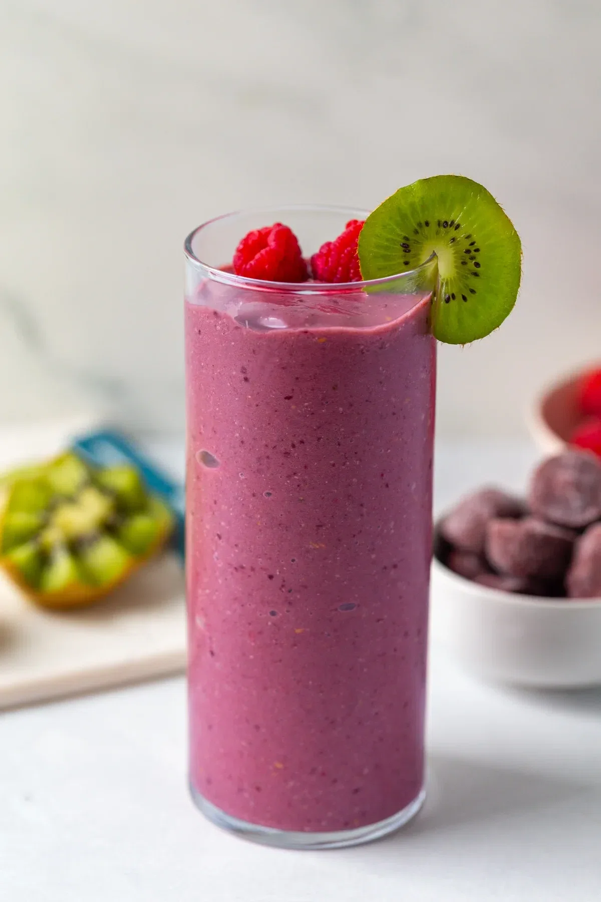 Acai Smoothie (Easy 5-Minute Berry Smoothie)