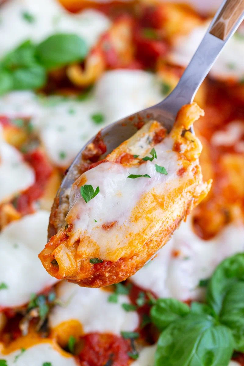 Spinach and Ricotta Stuffed Shells