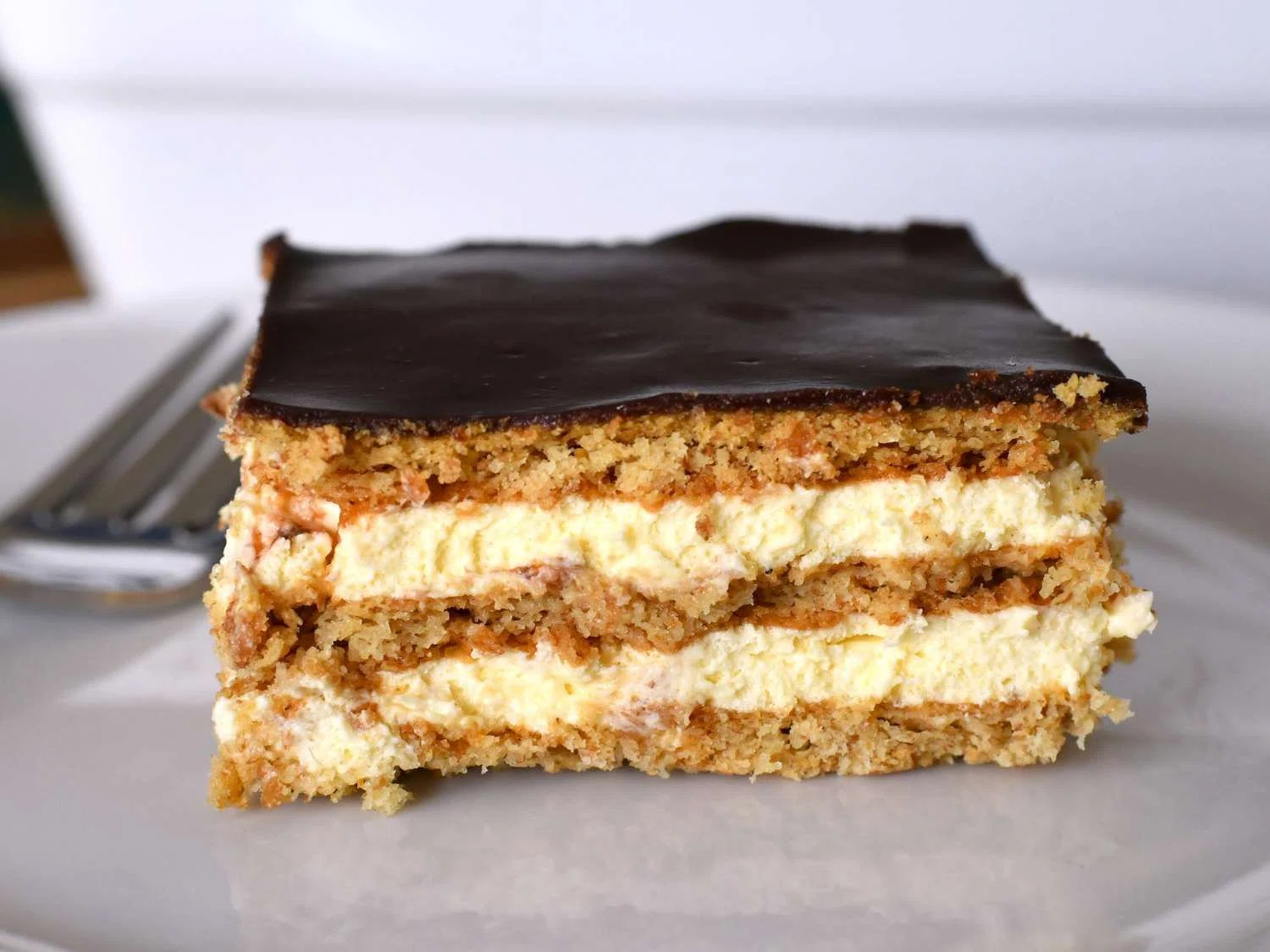Chocolate Éclair Cake