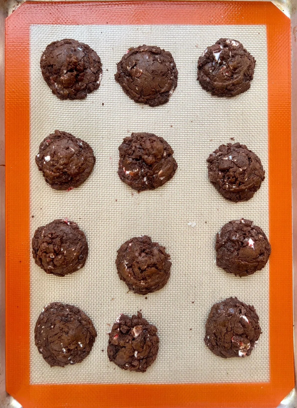 Peppermint Brookies (Brownie Cookies)