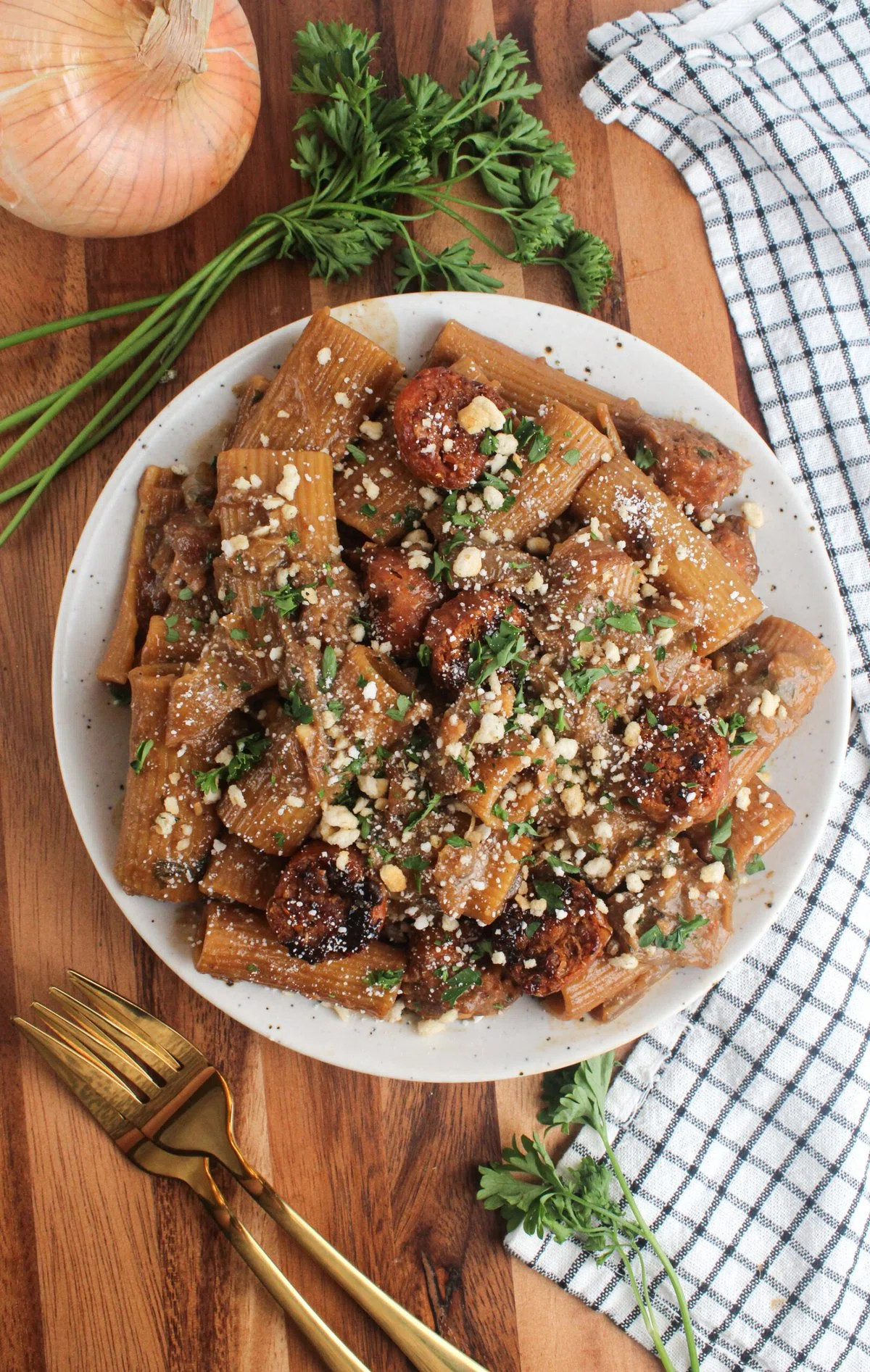 One Pot Vegan French Onion Pasta