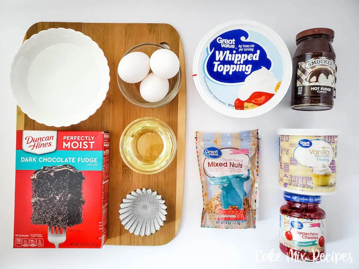 Hot Fudge Sundae Cupcakes