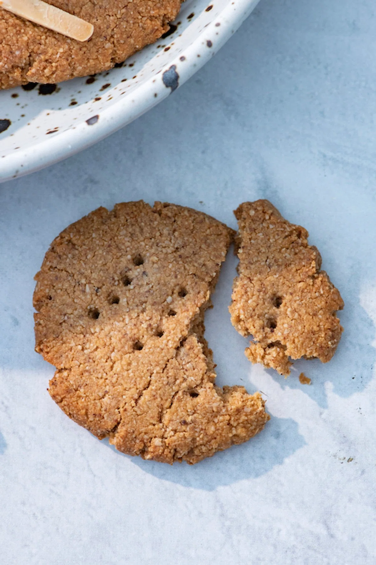 Vegan Almond Cookies
