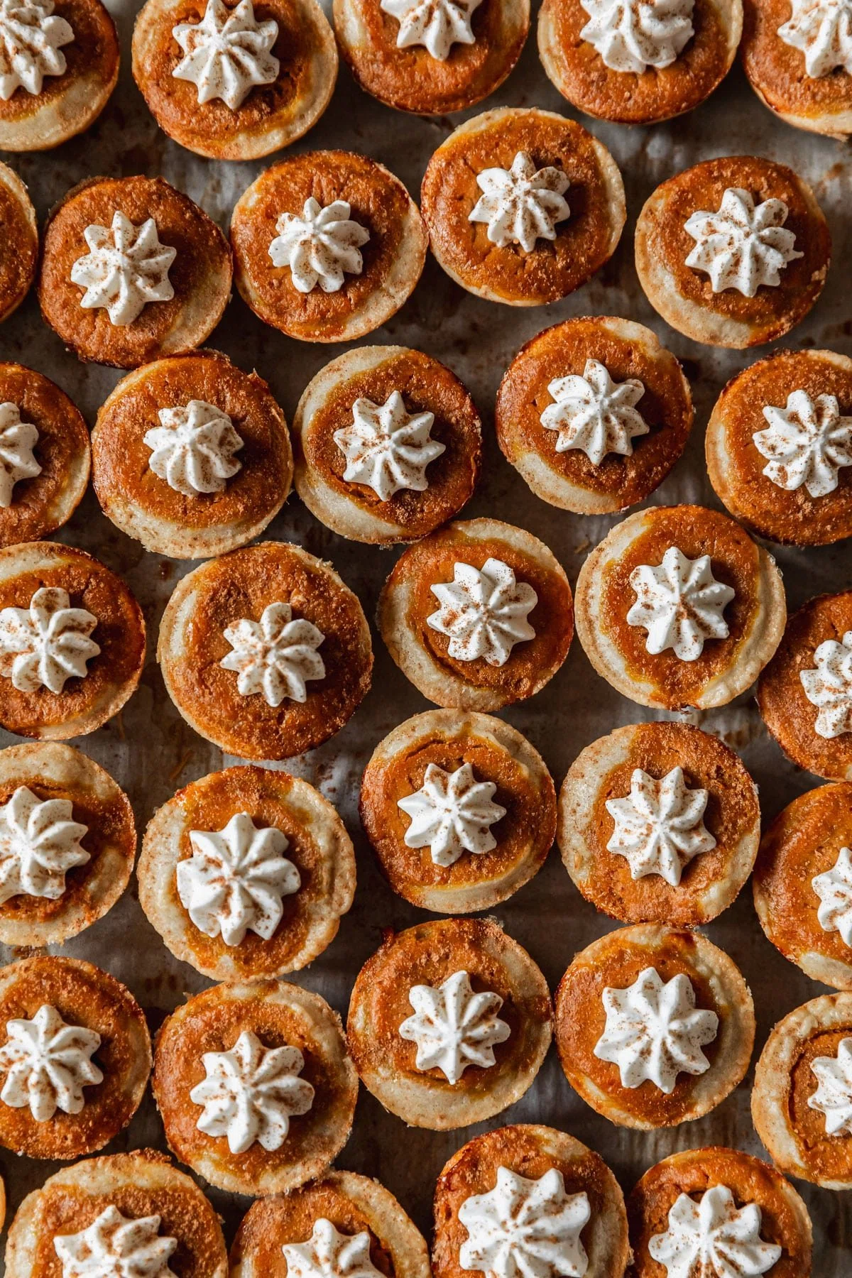 Easy Mini Pumpkin Pie Cups