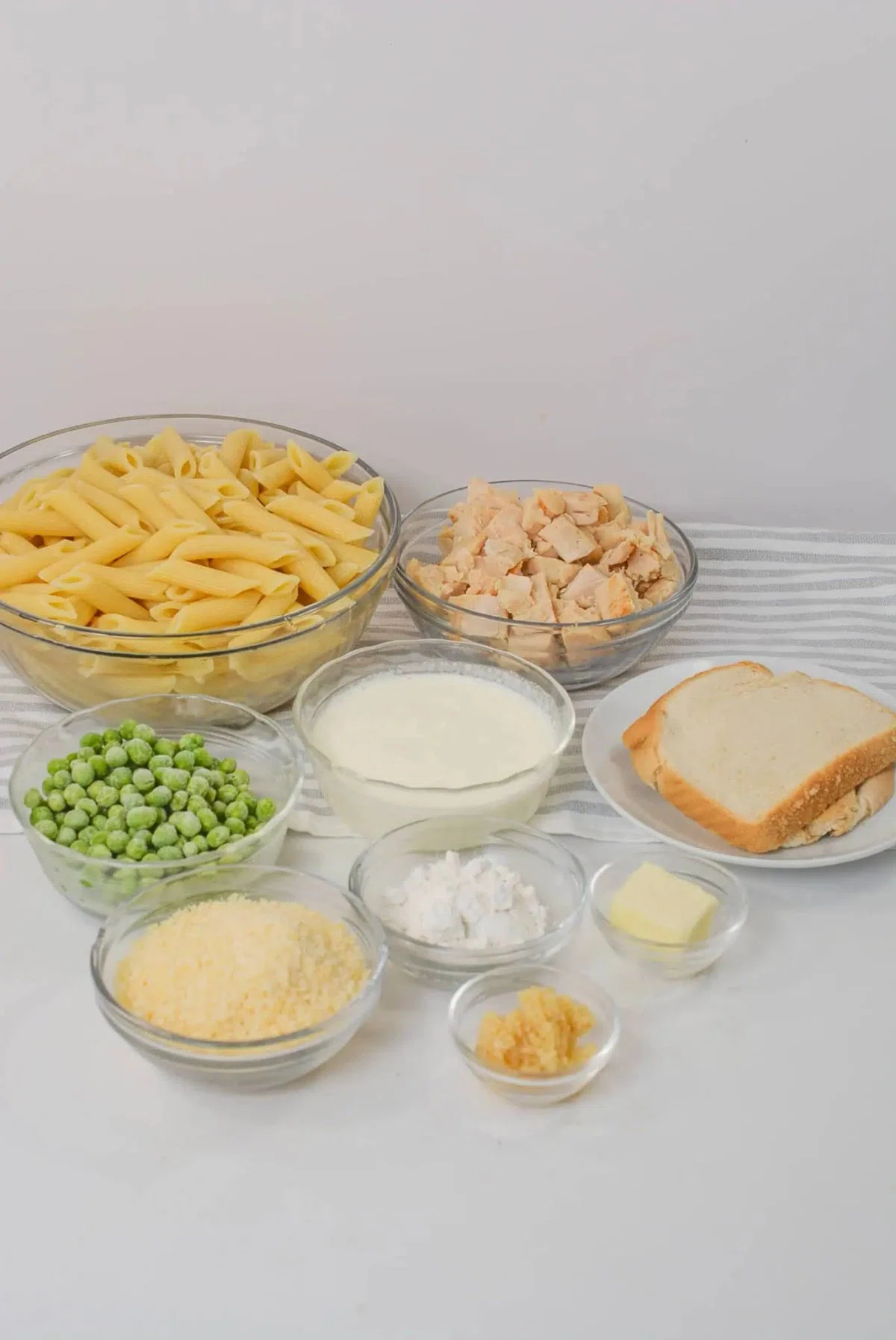 Garlic Parmesan Pasta with Chicken