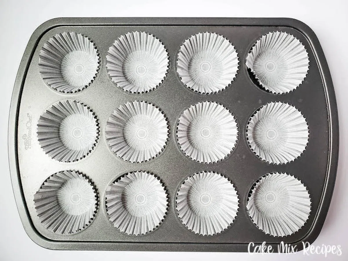 Hot Fudge Sundae Cupcakes
