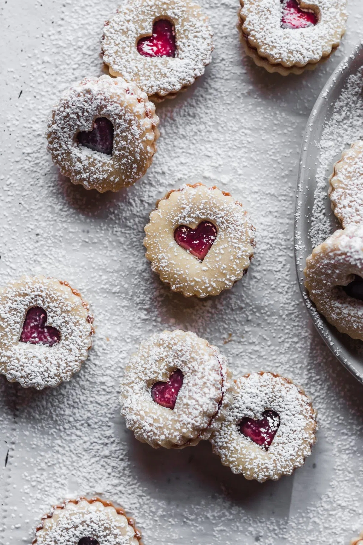 Shortbread Linzer Cookies With Raspberry Jam
